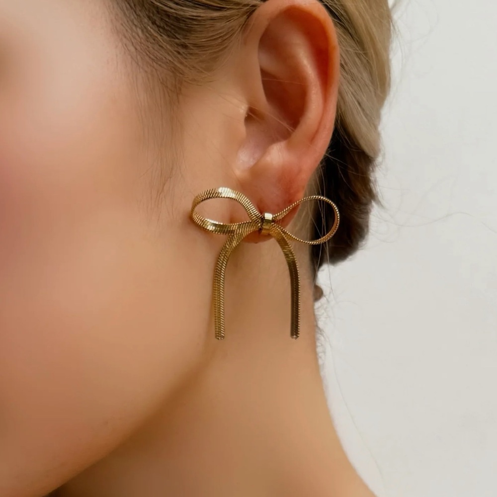 Ellie Bow Earrings
